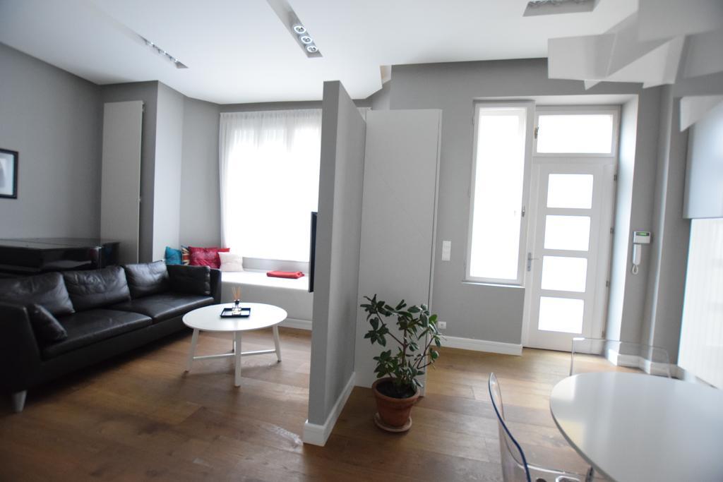 Luxury Apartment By Hi5 - Szervita Suite Budapest Ngoại thất bức ảnh