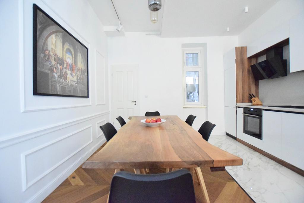 Luxury Apartment By Hi5 - Szervita Suite Budapest Ngoại thất bức ảnh